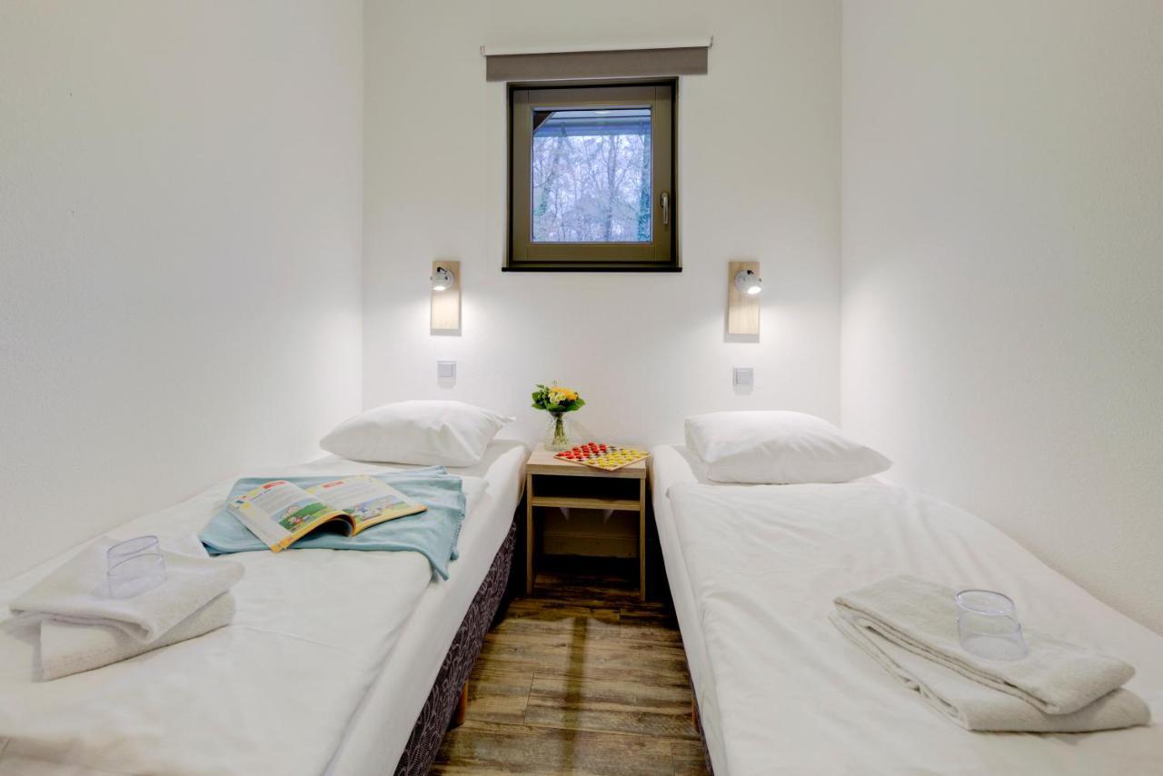 Deluxe Quadruple Room,1524655606:JPEG